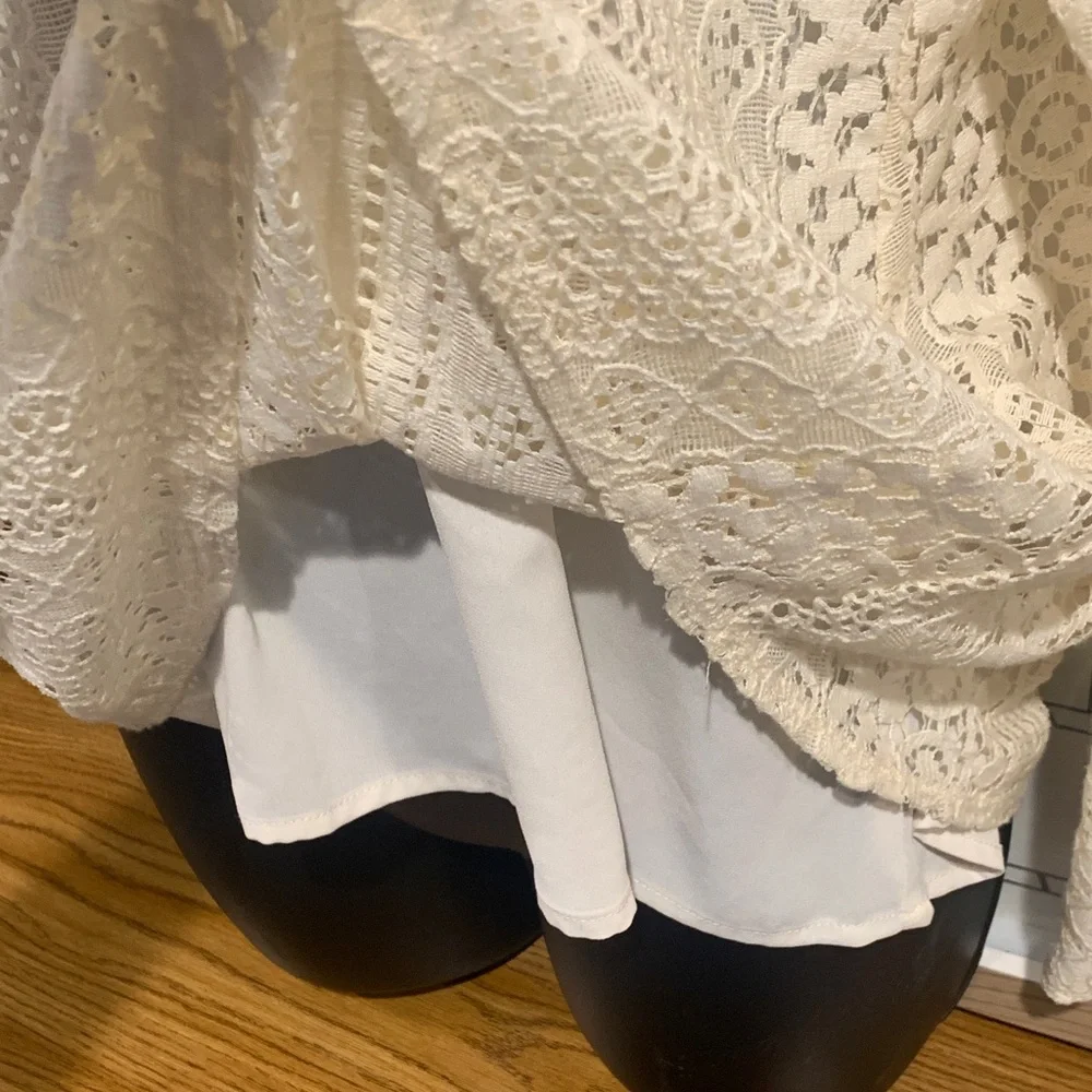 Hollister Cream Lace Blouse